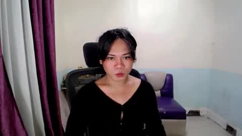 bella_ngo online show from May 28, 9:29 am