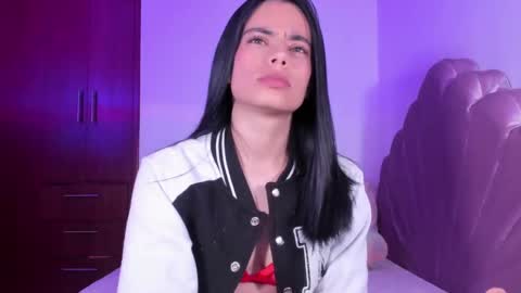 Snapshot of bella_sun_ chatting on September 14, 5:21 am Valeria Model Independent online show from September 14, 5:21 am