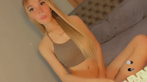 Bella online show from February 3, 8:02 pm