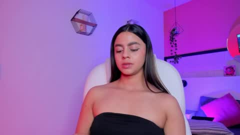 BELLA online show from April 16, 10:12 pm