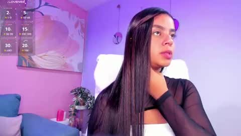 Snapshot of bella_walker_ chatting on September 26, 9:23 pm BELLA online show from September 26, 9:23 pm