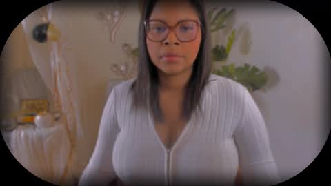 Bellah Blakes-Sarah Scrumptious Lee online show from March 10, 7:11 am