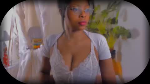 Bellah Blakes-Sarah Scrumptious Lee online show from September 19, 4:27 am