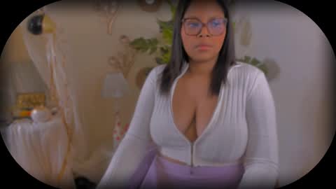 Bellah Blakes-Sarah Scrumptious Lee online show from March 10, 10:18 am