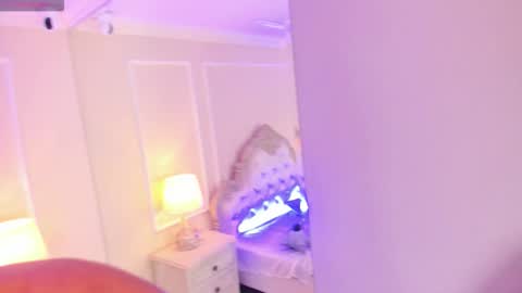 bellablazze online show from November 16, 2:30 pm