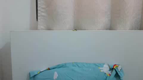 bellacrystall online show from December 23, 6:19 am