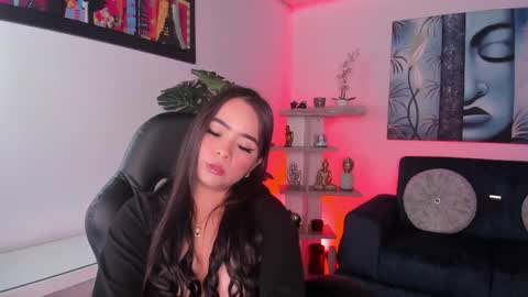 Snapshot of belladiamond18 chatting on February 22, 10:20 pm TELL ME GODDESS NEXT Transmission 01122024 9PM TO 4AMColombian hour THANKS Follow me online show from February 22, 10:20 pm