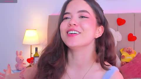 BellaFontana online show from February 14, 8:44 pm