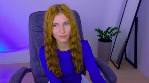 Snapshot of bellafoxi chatting on October 6, 10:55 am BellaFoxi online show from October 6, 10:55 am