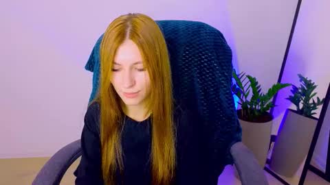 Snapshot of bellafoxi chatting on September 15, 4:30 pm BellaFoxi online show from September 15, 4:30 pm