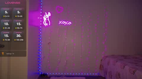 Bella Monroe online show from February 20, 6:13 am