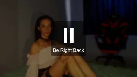 Snapshot of bellaqueen0701 chatting on February 9, 8:32 am bellaqueen0701 online show from February 9, 8:32 am