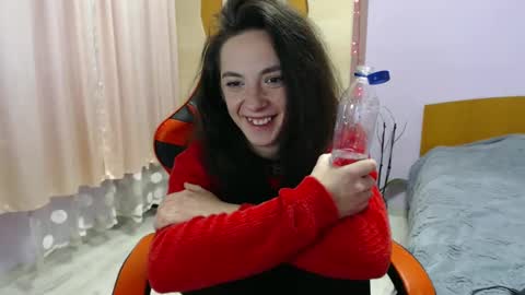 Snapshot of bellaqueen0701 chatting on February 18, 3:52 pm bellaqueen0701 online show from February 18, 3:52 pm