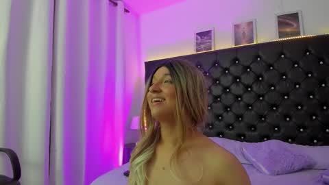 bellaroge online show from March 27, 8:26 am