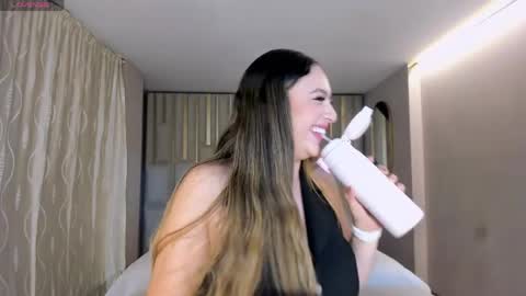  Bella Rose  online show from April 16, 2:44 am