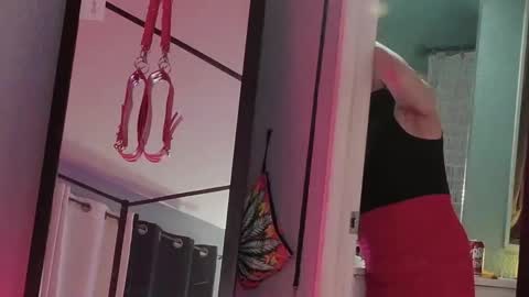 Bellaskeykeeper online show from March 9, 8:30 am