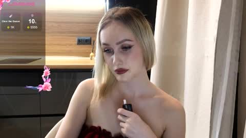 Belle online show from April 23, 5:03 pm