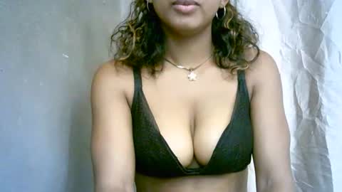 bellibellah online show from March 7, 7:30 am