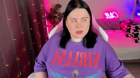 LinaBoo online show from November 4, 4:41 pm