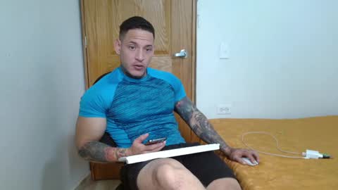 Snapshot of benjamin_isaac chatting on February 3, 7:21 pm benjamin_isaac online show from February 3, 7:21 pm