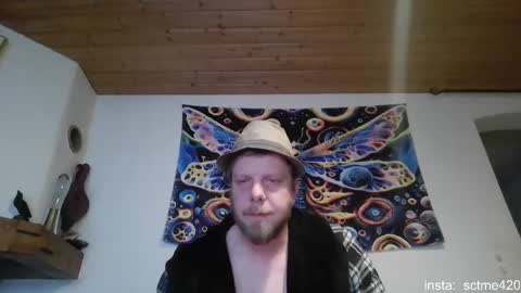 Benji    --  BE RESPECTFULL OR LEAVE  -- online show from January 4, 2:14 am