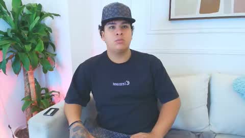 bennett_alejoo online show from November 4, 6:53 pm