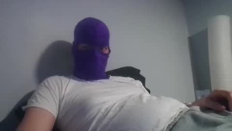 bennybueno online show from March 2, 4:06 am