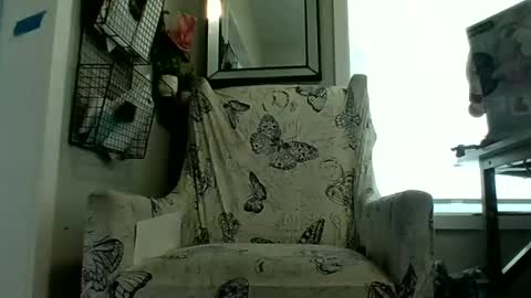 Snapshot of bennyc04041987 chatting on October 6, 5:53 pm BennyC online show from October 6, 5:53 pm