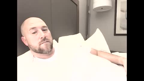 bensoncarverd online show from April 2, 3:25 am