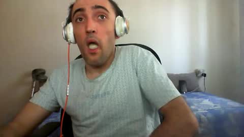 Snapshot of bentish chatting on September 22, 8:51 am bentish online show from September 22, 8:51 am