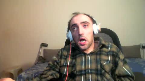 bentish online show from December 16, 3:40 pm