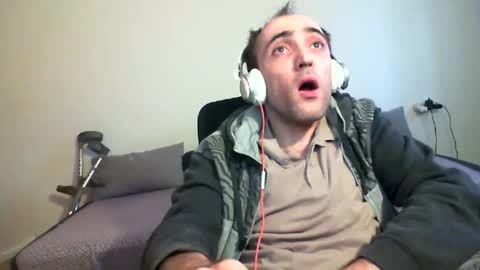 bentish online show from March 7, 3:12 pm