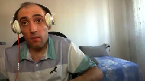 Snapshot of bentish chatting on September 29, 1:21 pm bentish online show from September 29, 1:21 pm