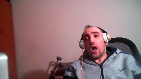 Snapshot of bentish chatting on January 26, 4:09 pm bentish online show from January 26, 4:09 pm