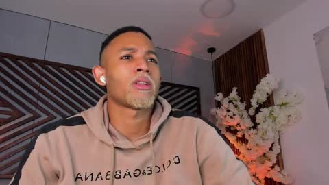 bento_fox online show from April 12, 7:45 am