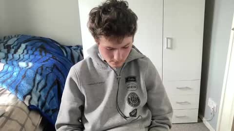 Snapshot of benwardle123 chatting on February 26, 2:49 pm READ MY BIO ---  --- READ MY BIO online show from February 26, 2:49 pm