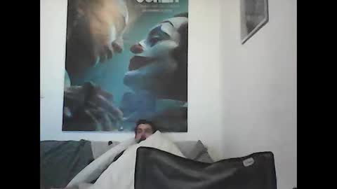 mobi online show from December 7, 10:23 pm