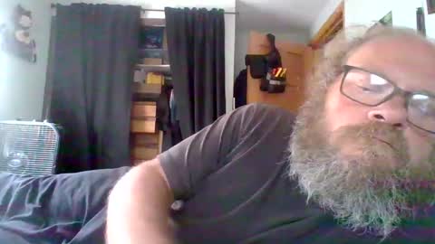 bergeeric1970 online show from June 8, 5:36 pm