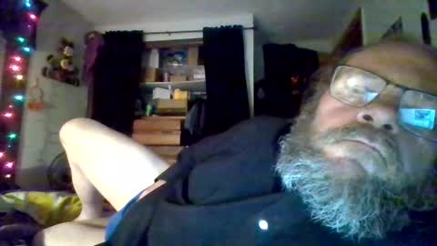 bergeeric1970 online show from May 8, 4:07 am