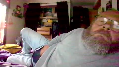 bergeeric1970 online show from May 19, 10:50 pm