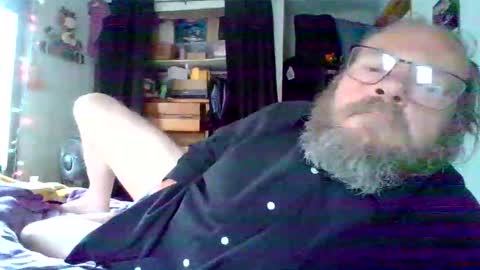 bergeeric1970 online show from May 4, 7:09 pm