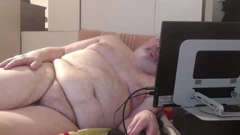 berlinerbaer1963 online show from December 17, 1:56 am