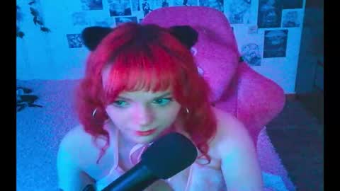 BerrieKitten online show from February 13, 9:18 pm