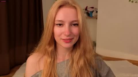 Hi Im NikaComing back online on Monday 3 online show from May 13, 11:42 am