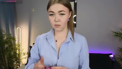 Aurora online show from January 16, 10:35 am