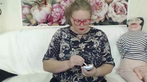 BerryShickX online show from November 6, 7:44 am