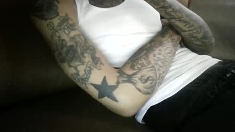 Snapshot of bertdollaz757 chatting on January 28, 10:12 pm ToxicPipe757 online show from January 28, 10:12 pm