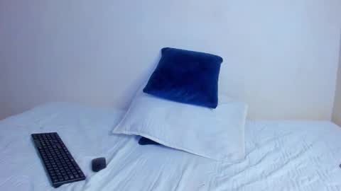 ZYLITH  online show from October 20, 5:23 am