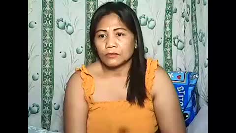 Snapshot of betty_83 chatting on January 23, 11:04 am betty_83 online show from January 23, 11:04 am