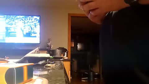 Snapshot of bgiamba21 chatting on October 1, 12:21 am bgiamba21 online show from October 1, 12:21 am